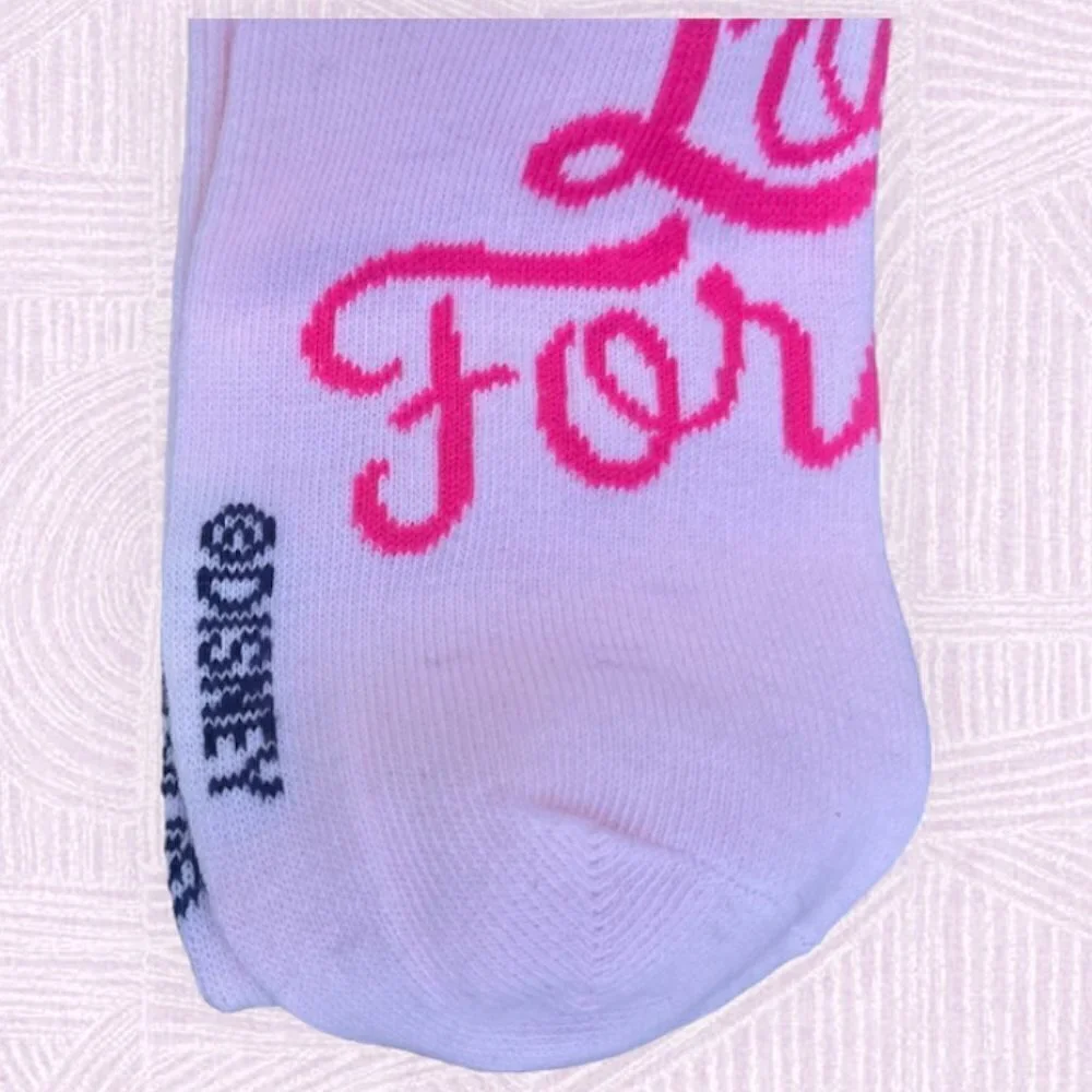 Disney NWOT Minnie Mouse Girl's Socks Love Forever Pink